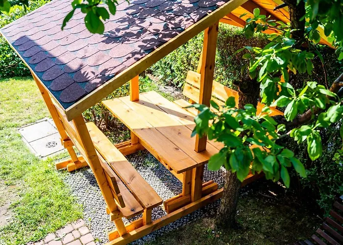 Arturro Z Ogrodkiem Apartamento *